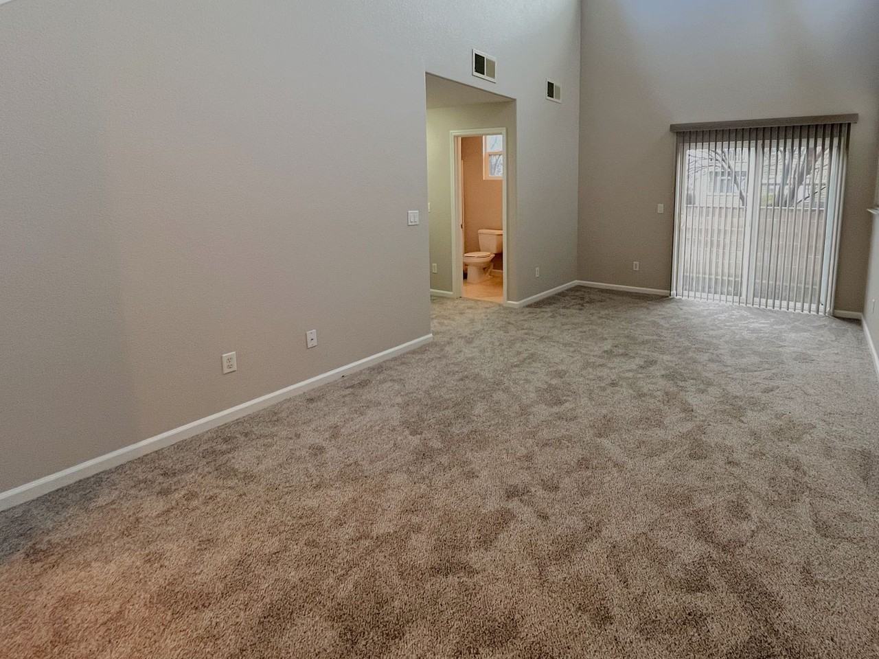 4555 Keyhaven Dr - Photo 2 of 13