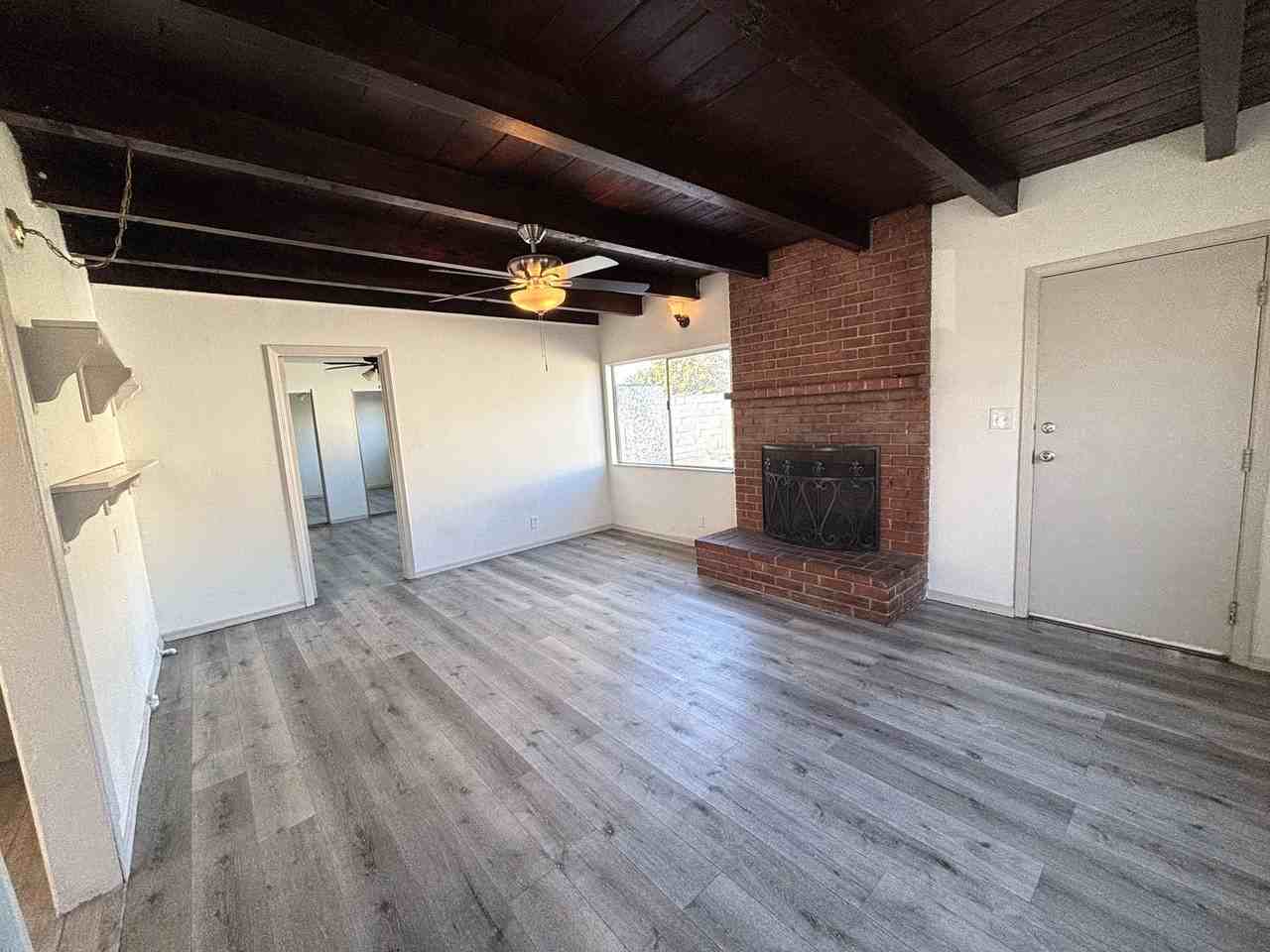 8813 Mayne St - Photo 5 of 17