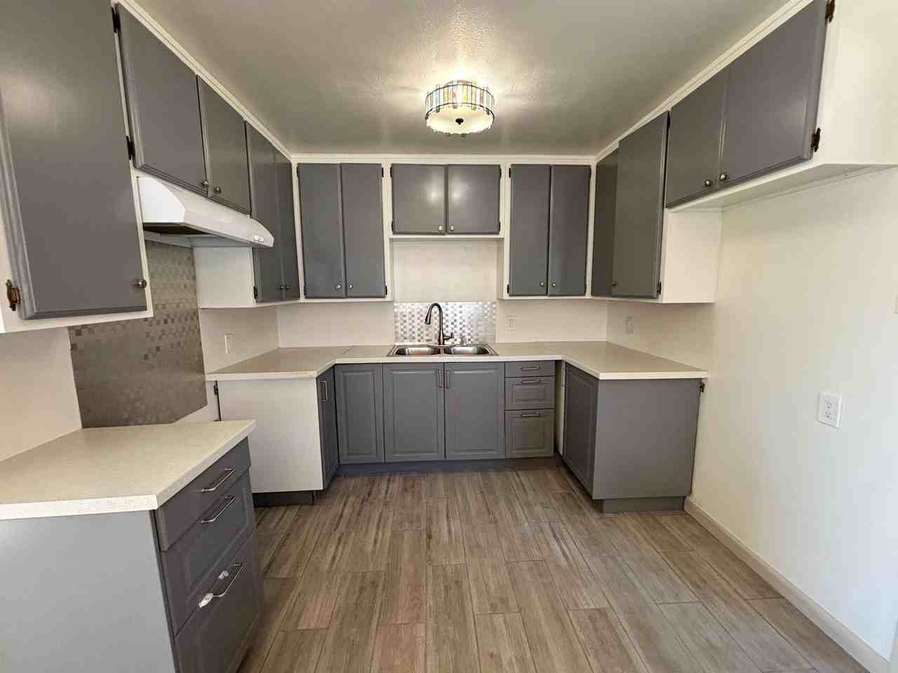 8813 Mayne St - Photo 7 of 17