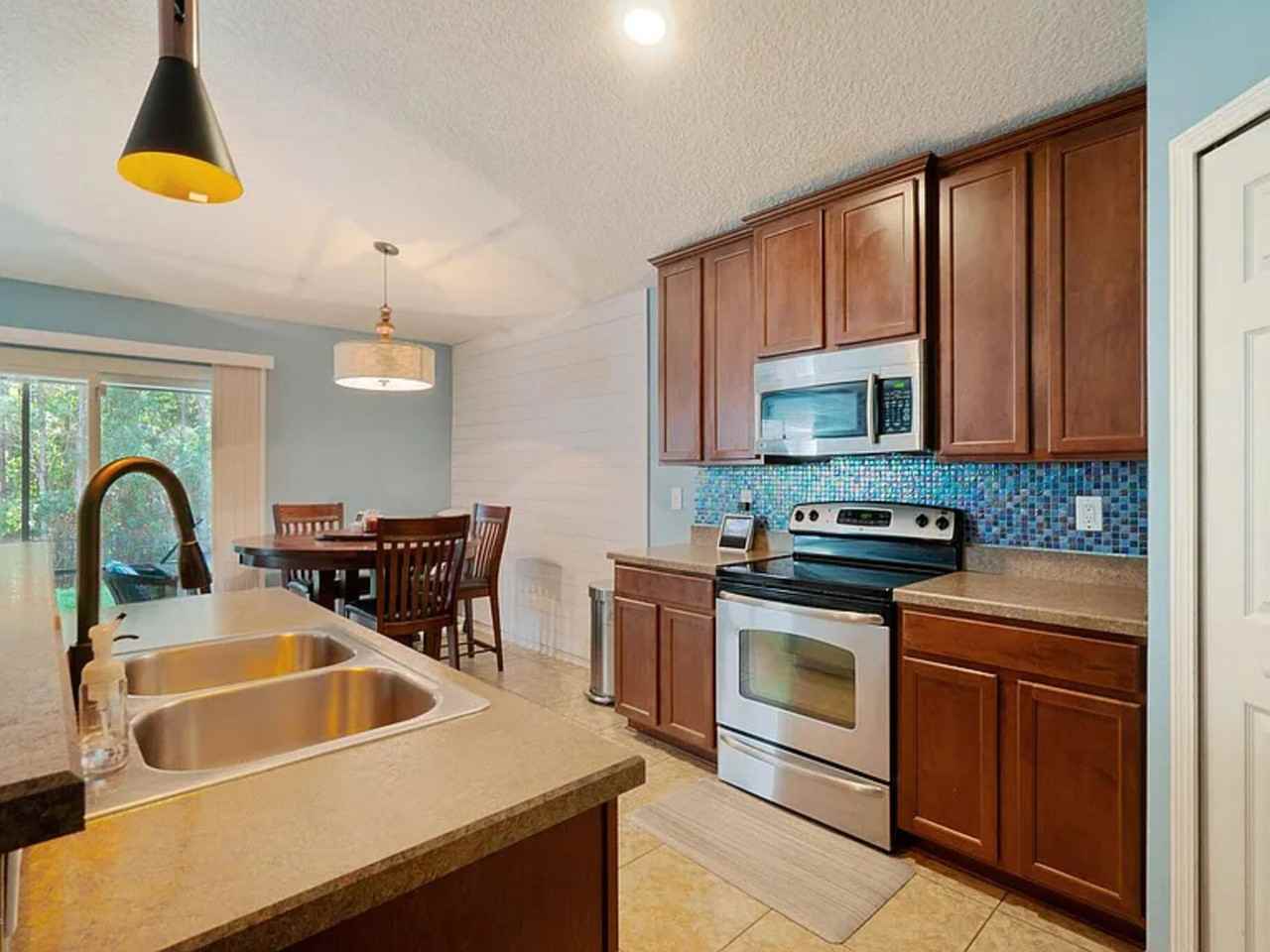 15360 Spotted Stallion Trl - Photo 7 of 33