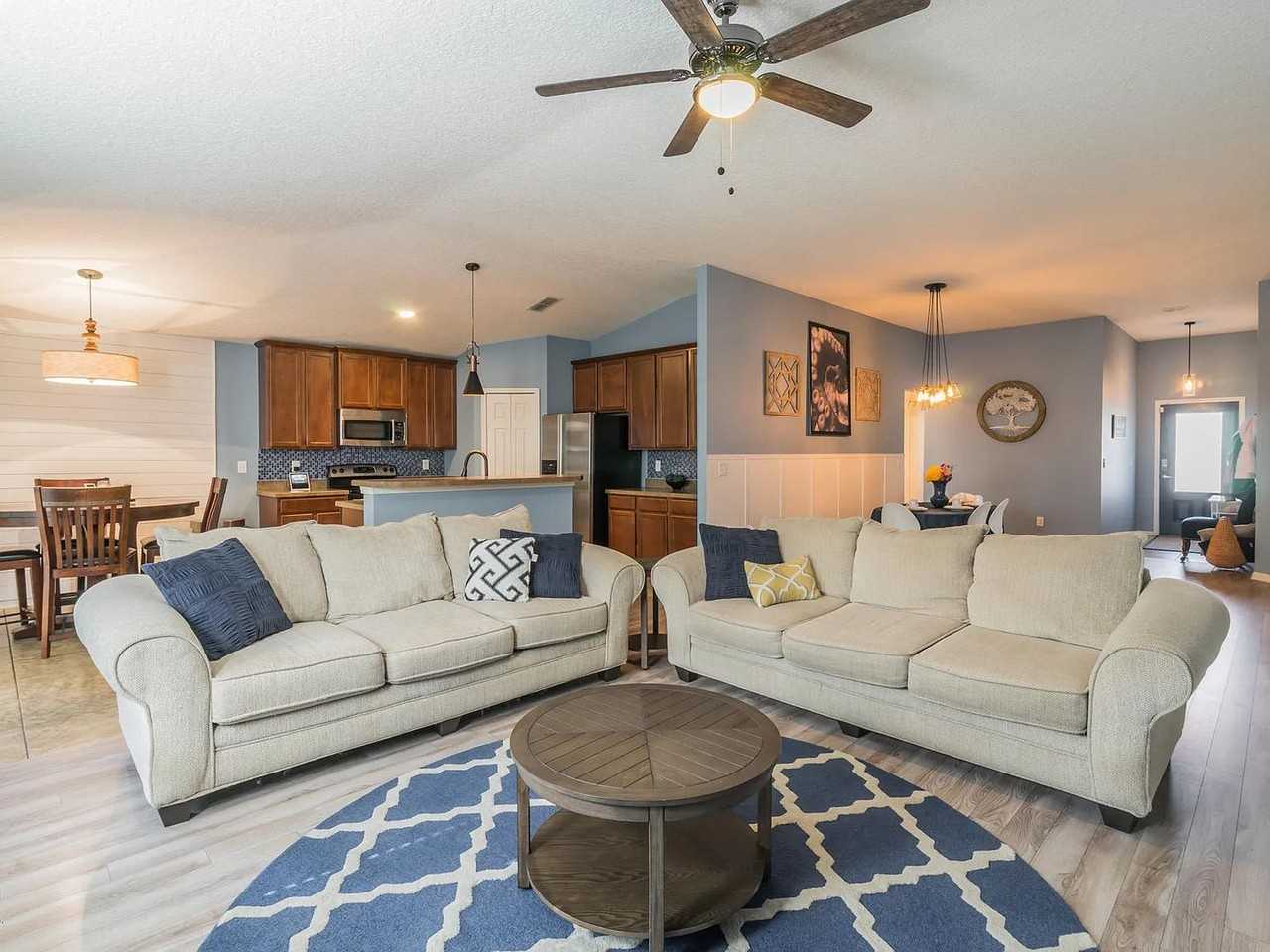 15360 Spotted Stallion Trl - Photo 3 of 33