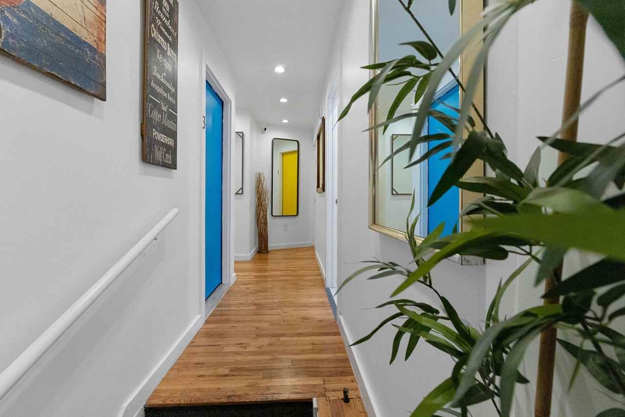 Boutique Wheat Ridge apartment building with rooftop deck - Photo 4 of 50