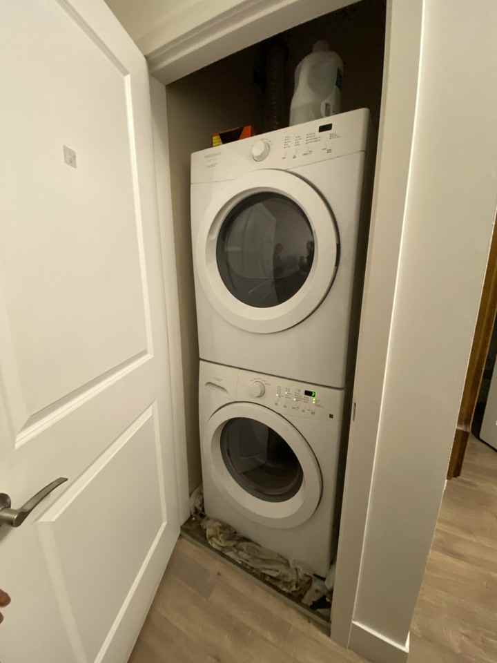 1940 Arbutus Street #2 - Photo 3 of 11