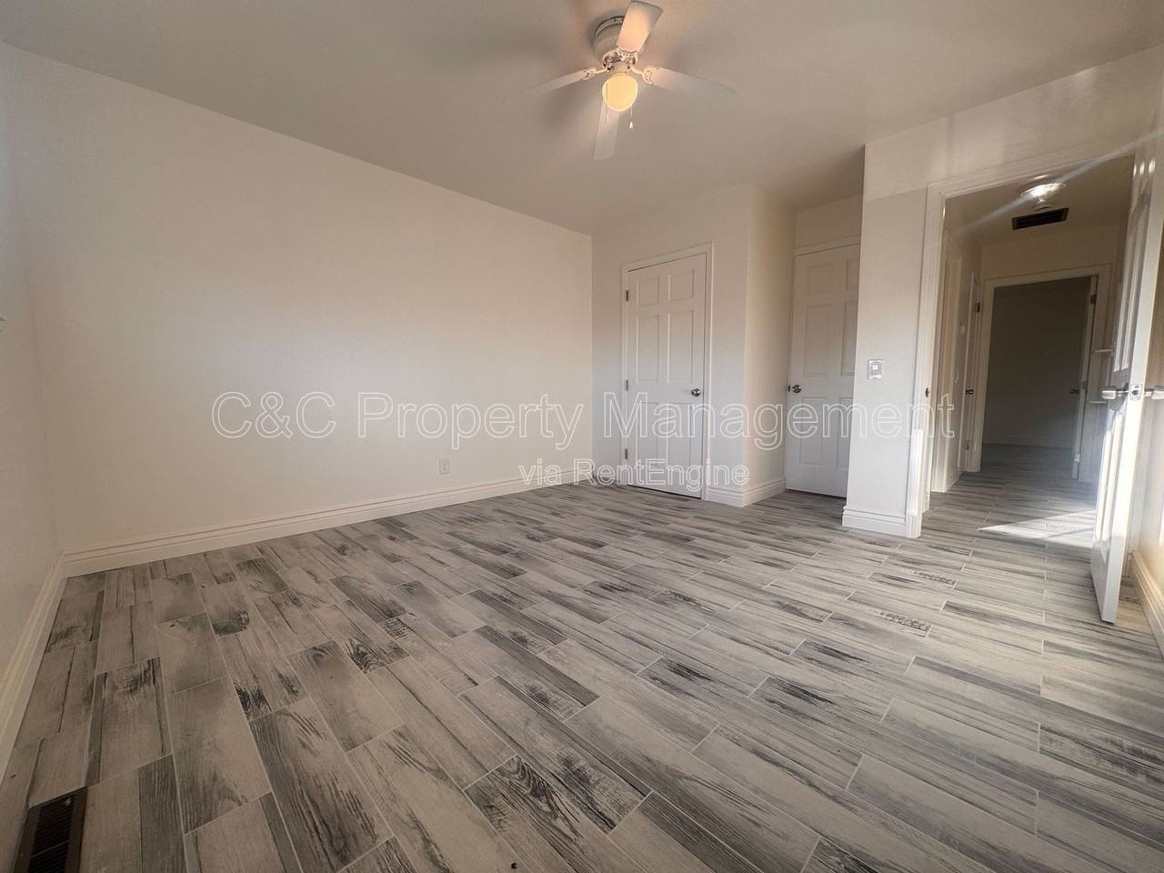 801 Wainwright St - Photo 6 of 20