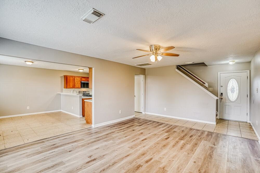 7214 River Pines Dr - Photo 6 of 17