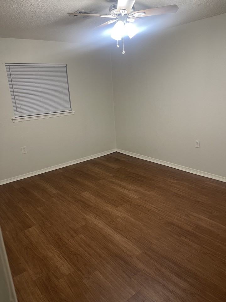 2202 Donna Dr #2202 - Photo 7 of 13