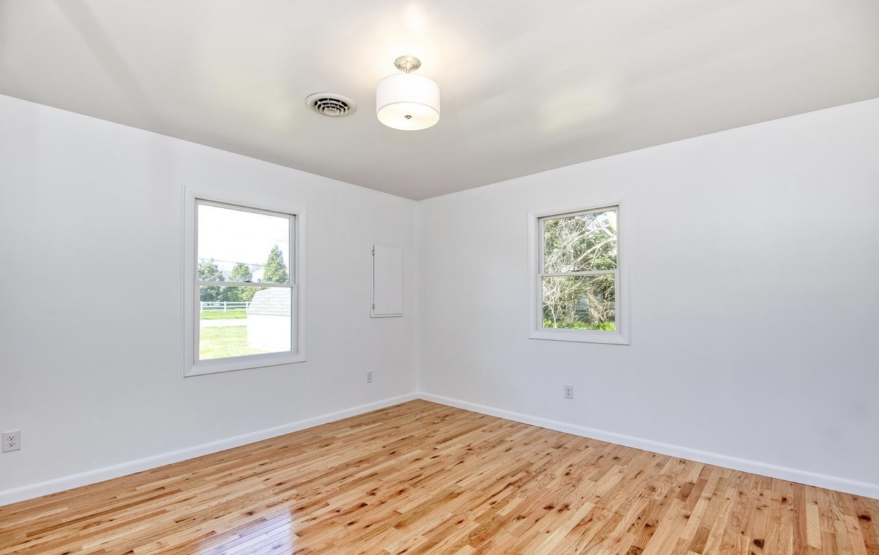 34006 Mulberry Ln - Photo 4 of 17