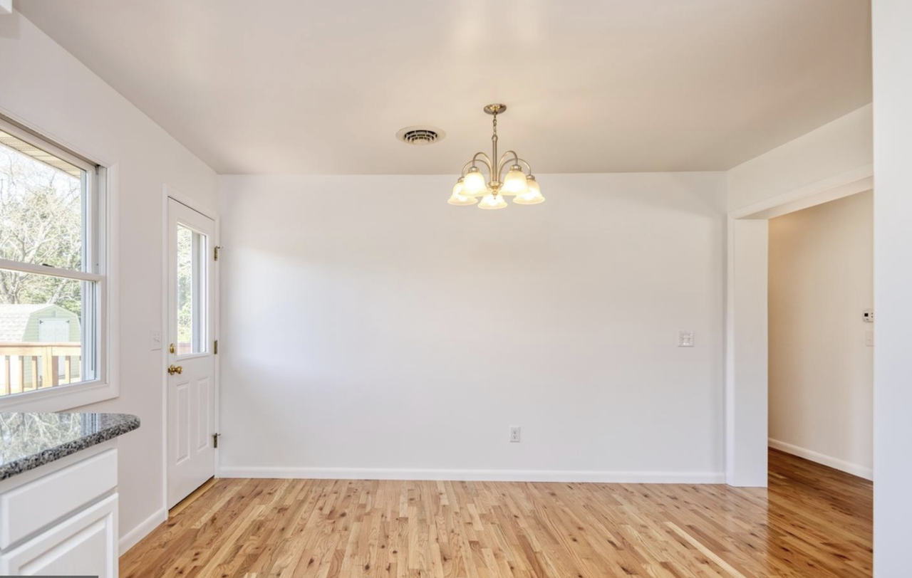 34006 Mulberry Ln - Photo 6 of 17