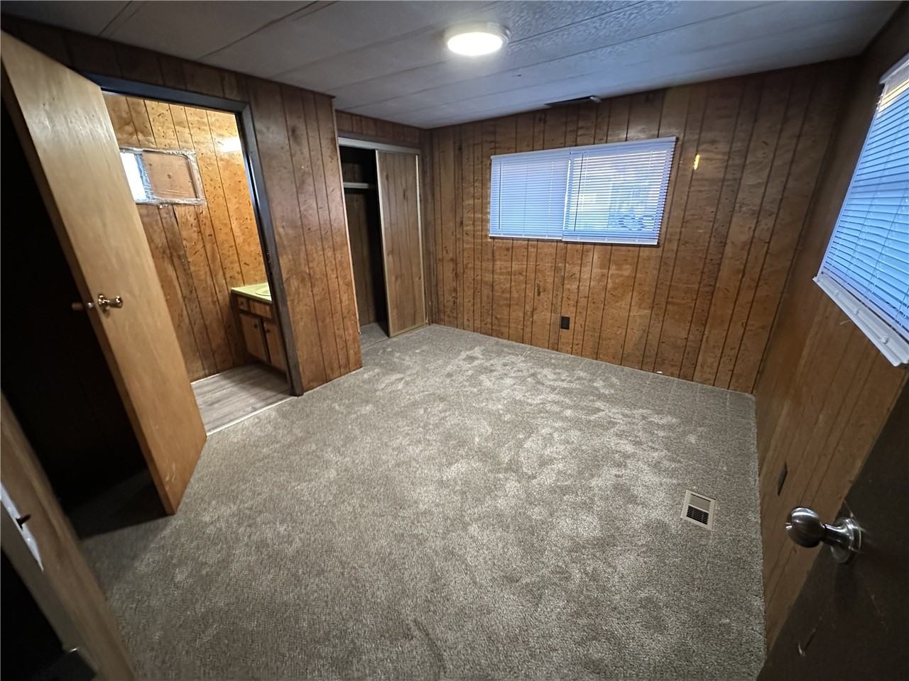 845 Ws - Photo 3 of 6