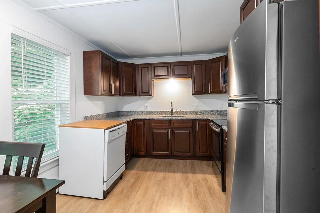 91 Sullivan St #1 - Photo 2 of 12