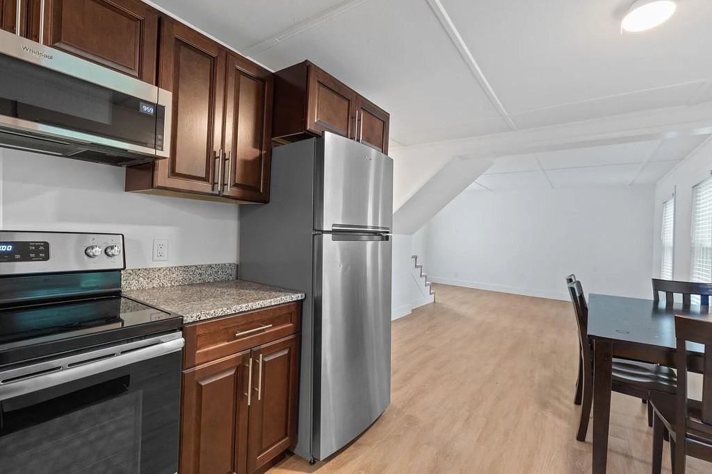 91 Sullivan St #1 - Photo 3 of 12