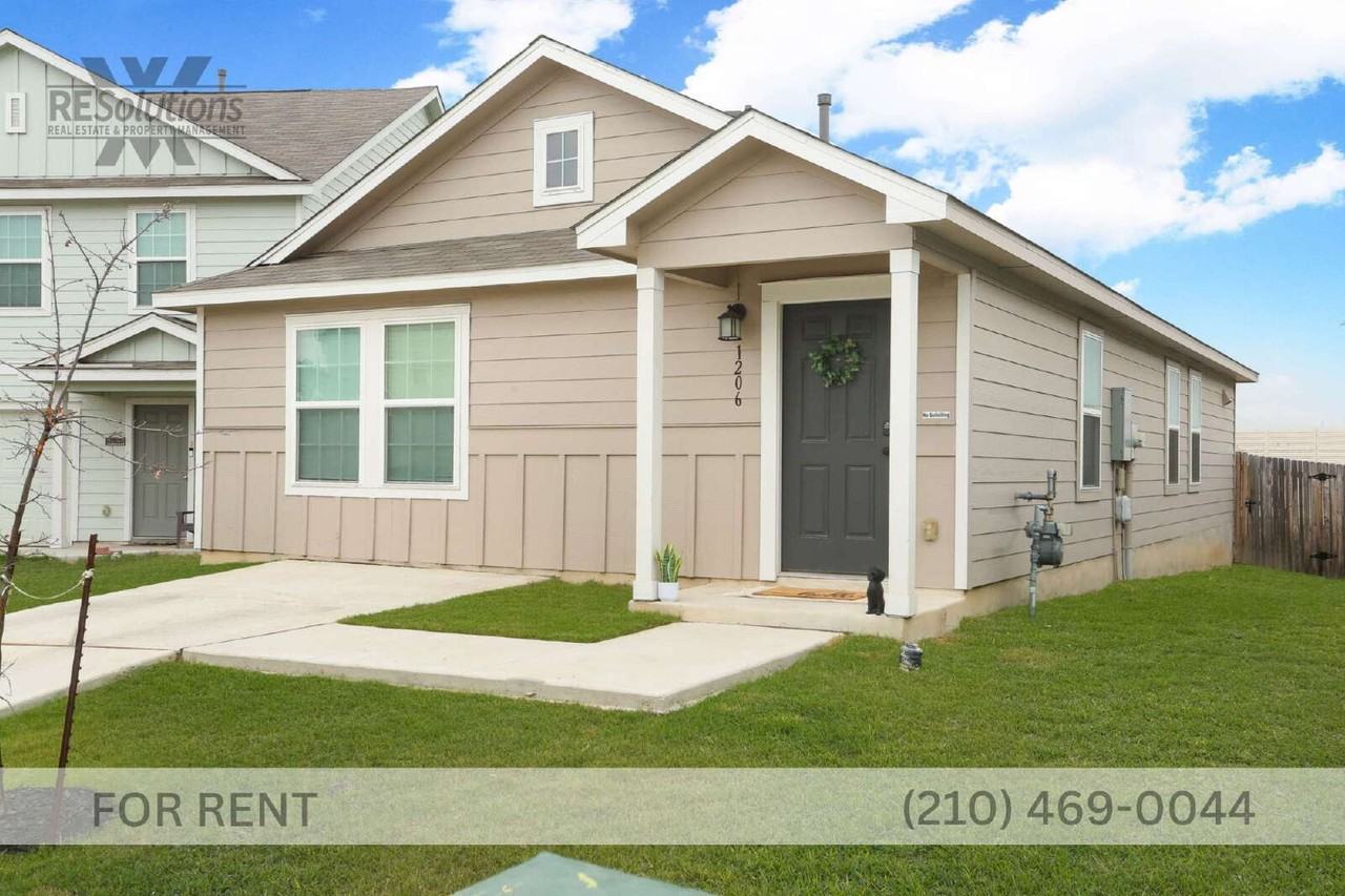 1206 Kiskadee Way - Photo 2 of 18