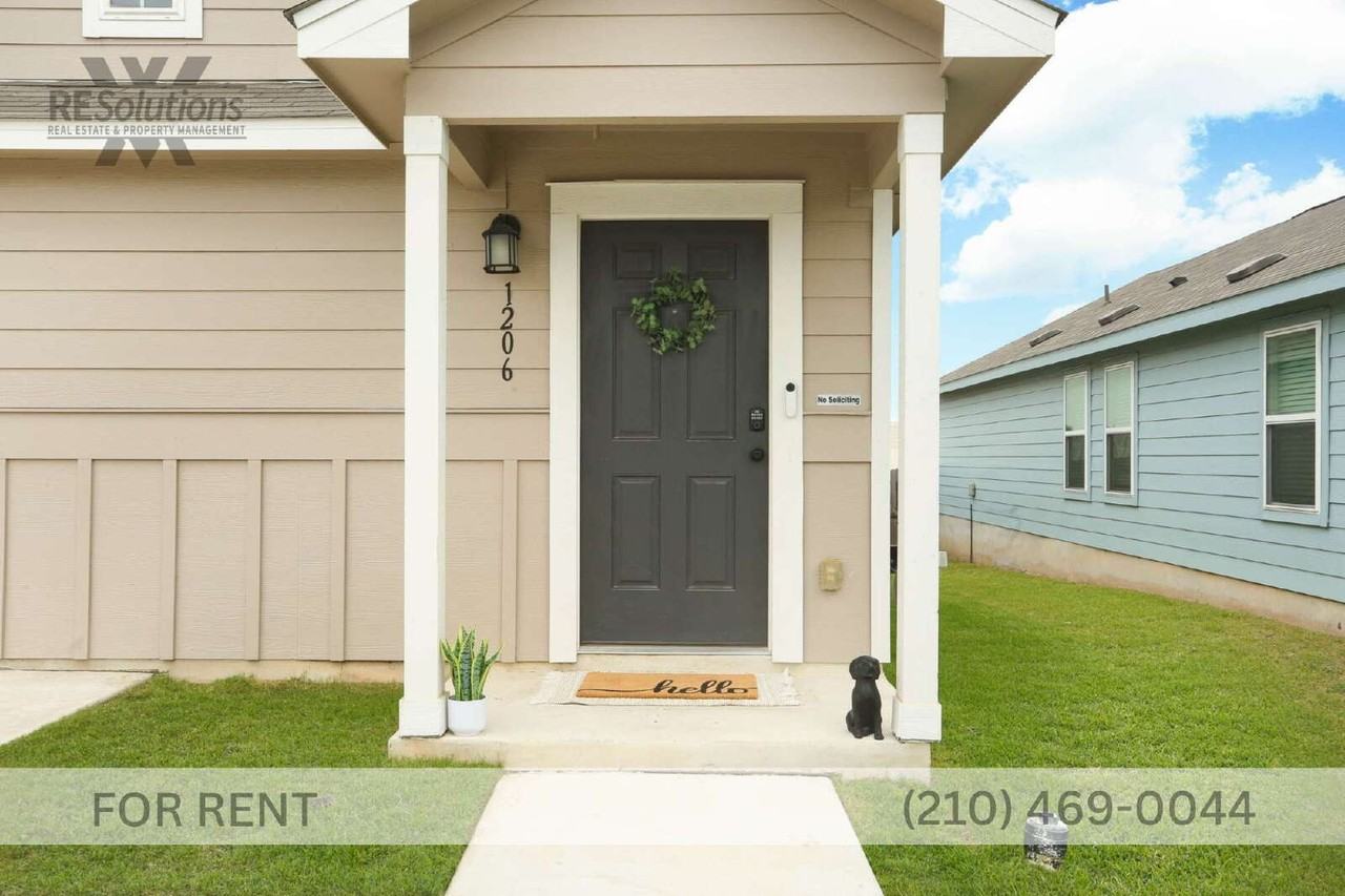1206 Kiskadee Way - Photo 3 of 18