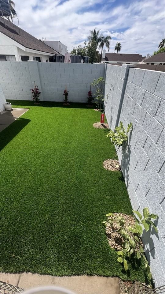 3330 E Siesta Ln - Photo 3 of 17