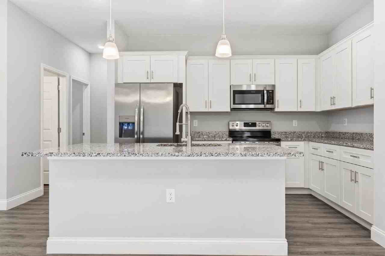 5998 Sw 154th Street Rd - Photo 6 of 38