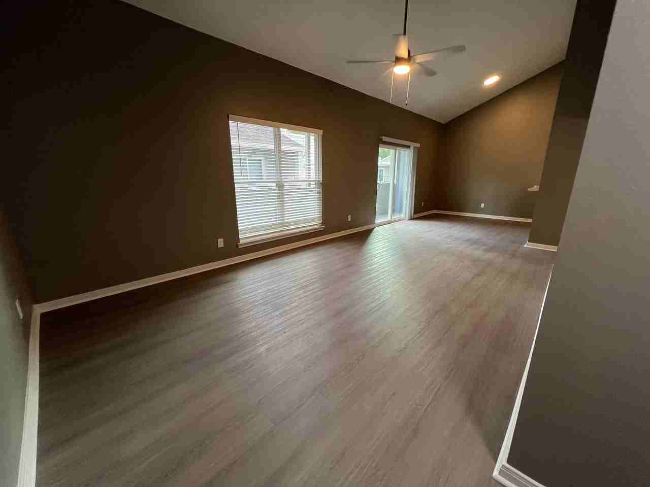 Trailwood Village Apartments - Photo 4 of 43