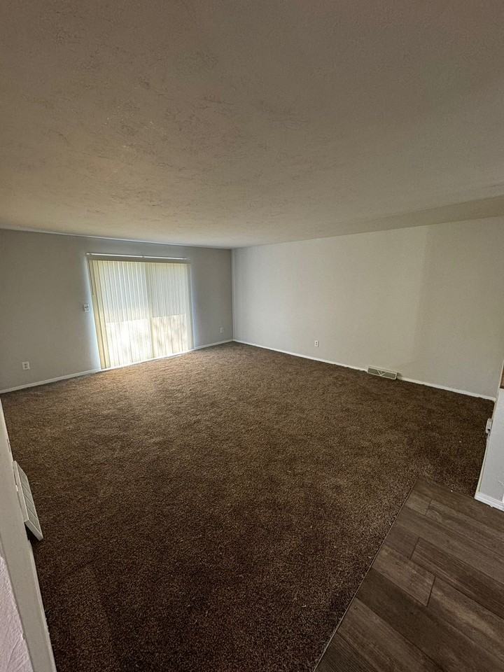 2229 Crary St #2229 - Photo 5 of 10