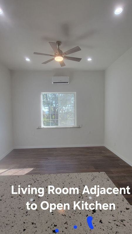 1141 Kregmont Dr - Photo 4 of 12