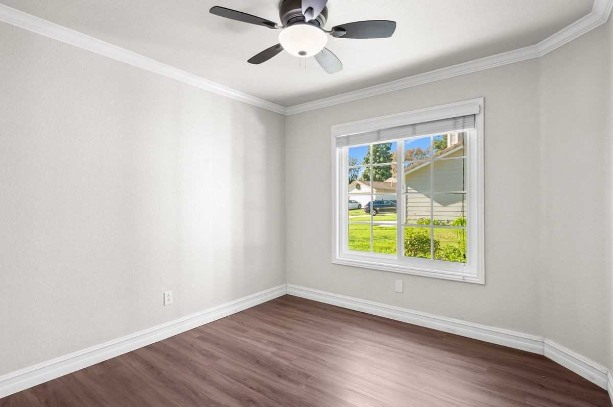 5059 Via Calderon - Photo 7 of 19