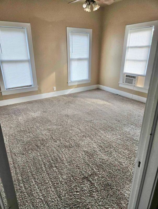 4190 Sparks St - Photo 5 of 7