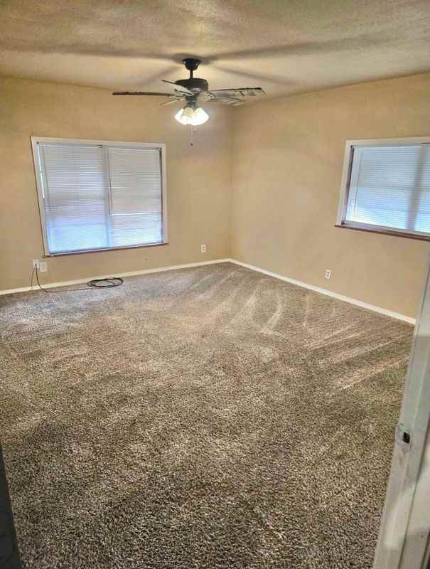 4190 Sparks St - Photo 7 of 7