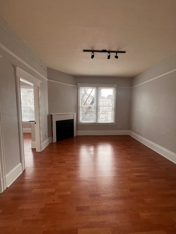 312 E Olive Pl #300 - Photo 2 of 12