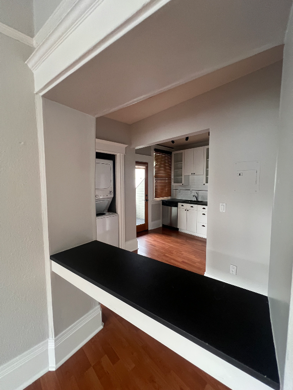 312 E Olive Pl #300 - Photo 4 of 12