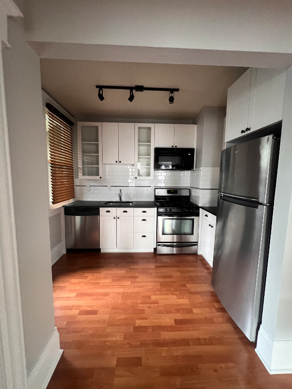 312 E Olive Pl #300 - Photo 5 of 12