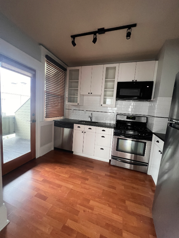 312 E Olive Pl #300 - Photo 6 of 12