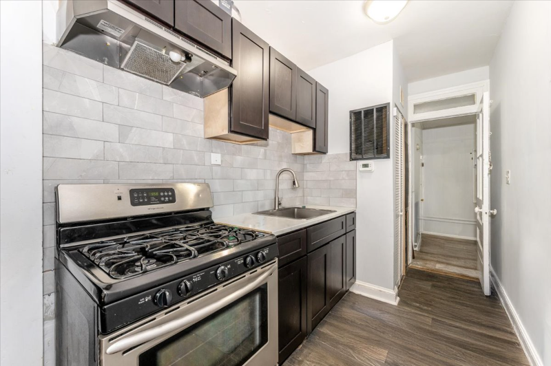 1359 Bryant St Ne #2 - Photo 5 of 14