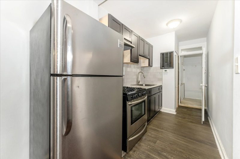 1359 Bryant St Ne #2 - Photo 3 of 15