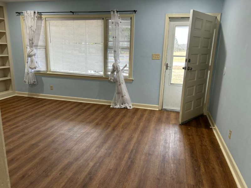 4309 East Rd - Photo 3 of 19