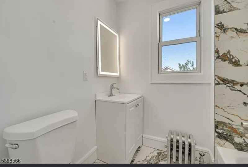 21 Hunnington Terrace, #3rdFL - Photo 4 of 6