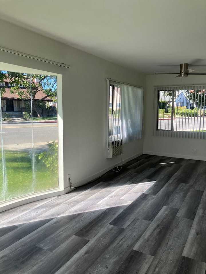 Atlantic - Photo 7 of 13