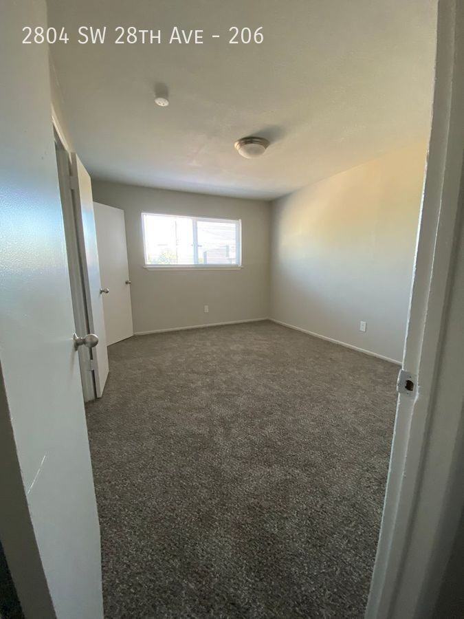 2804 Sw 28th Ave #206 - Photo 4 of 12