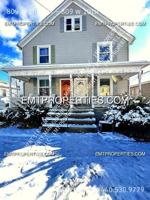 featured image of 809 W 10th St