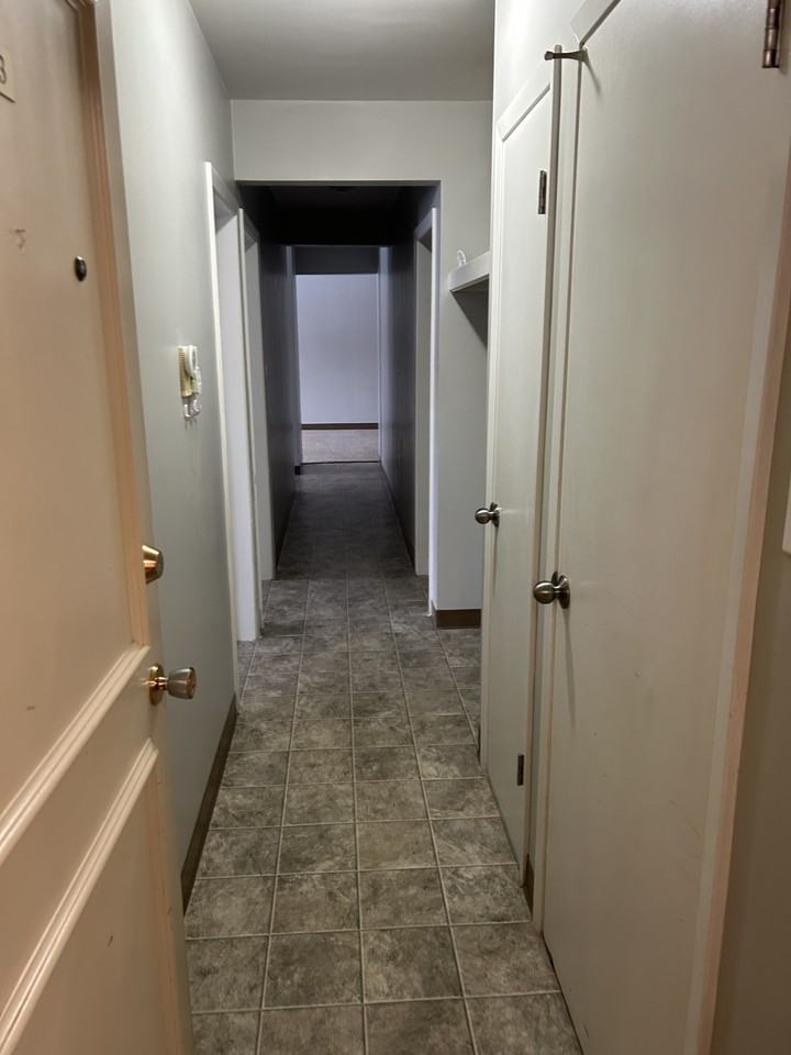 11805 47 Street Northwest #203 - Photo 7 of 14