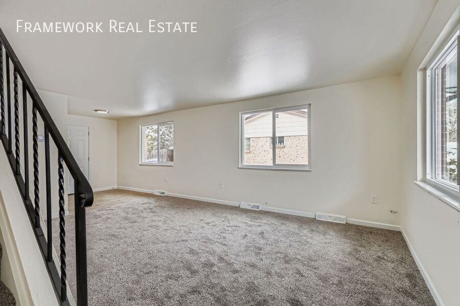 4833 Field Ct - Photo 6 of 30