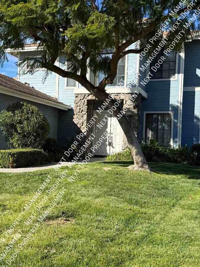 30278 Mersey Ct - Photo 2 of 4