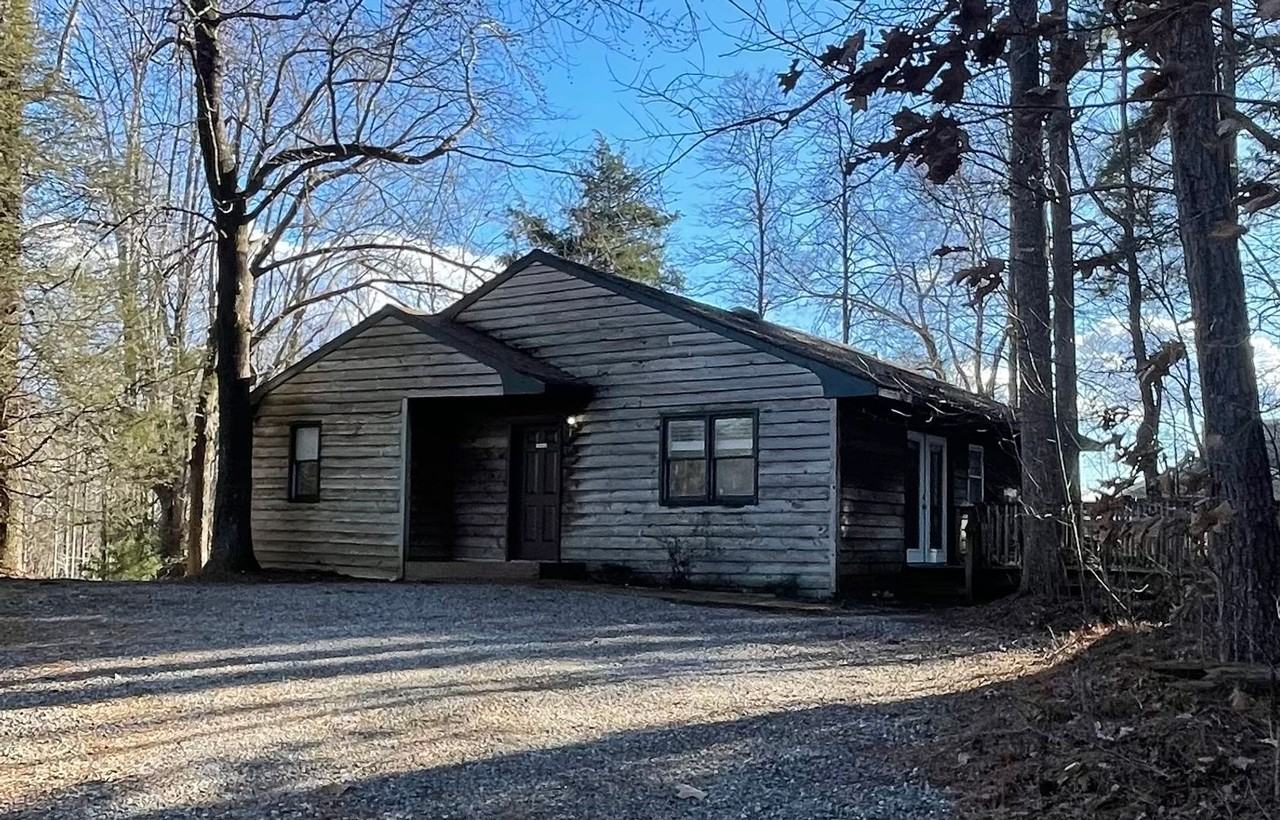 835 Longstreet Rd - Photo 2 of 8