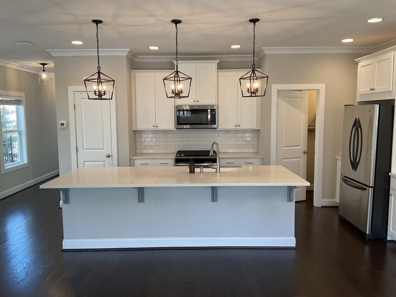 2308 Echelon Ln #NA - Photo 6 of 32