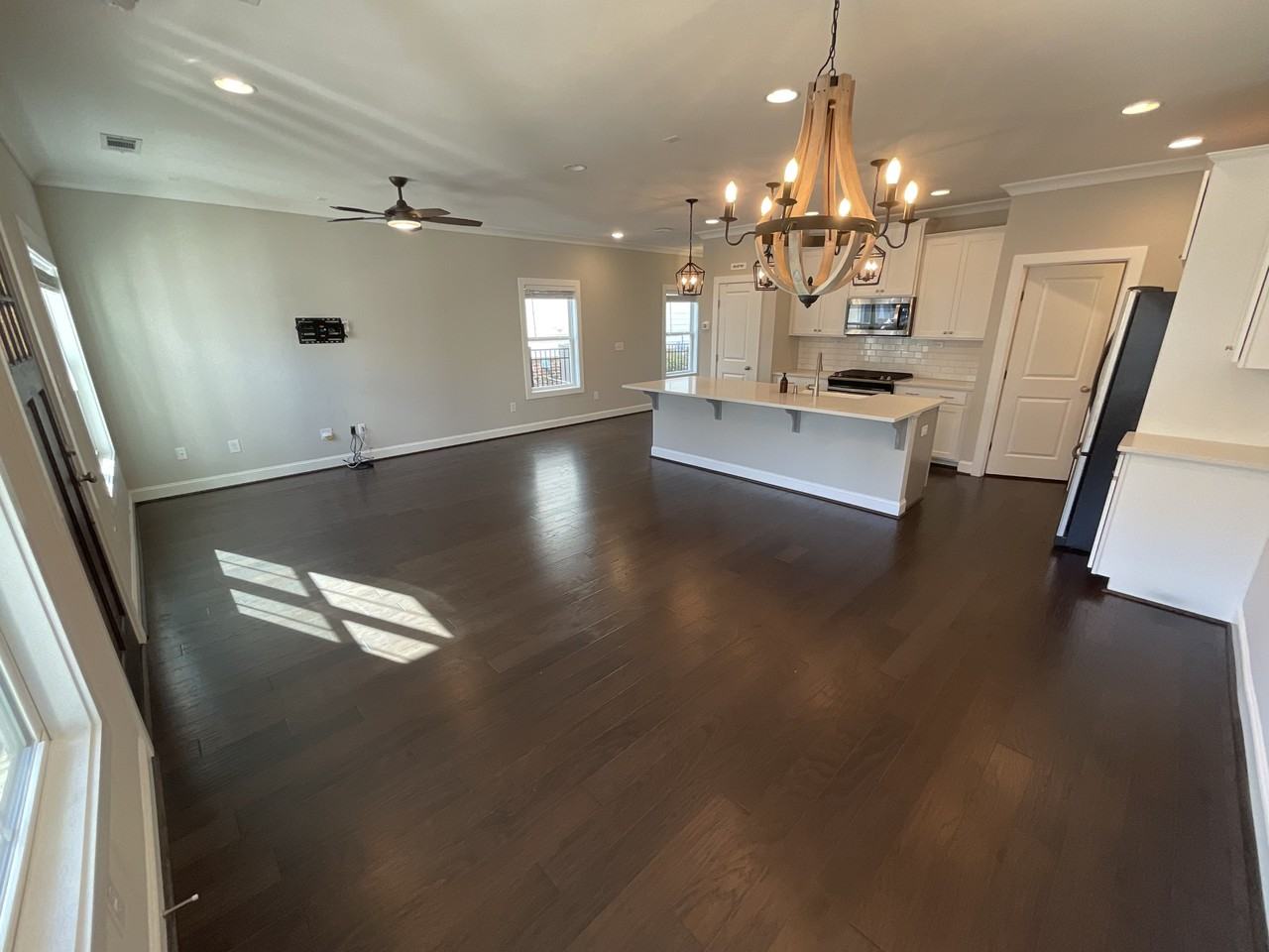 2308 Echelon Ln #NA - Photo 7 of 32