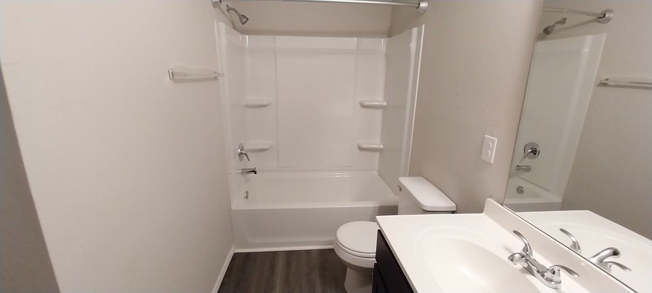 11604 Nw 95th St #NA - Photo 6 of 10