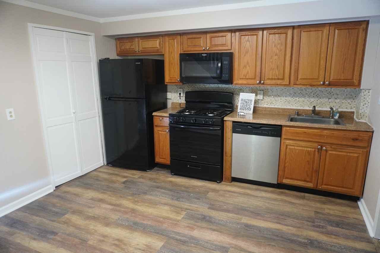 7956 Eastdale Rd #7956 - Photo 6 of 26