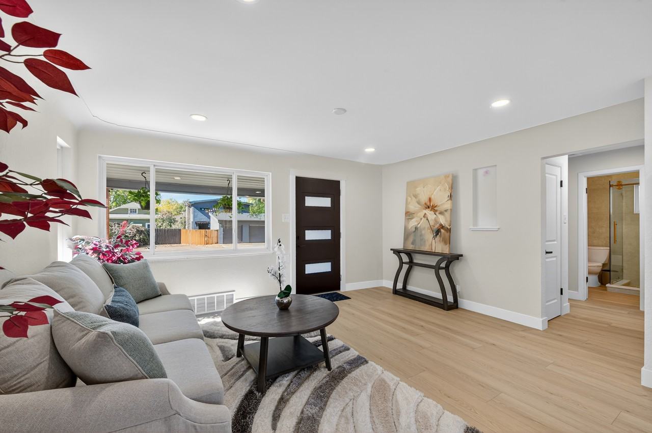 1856 S Steele St #NA - Photo 3 of 21