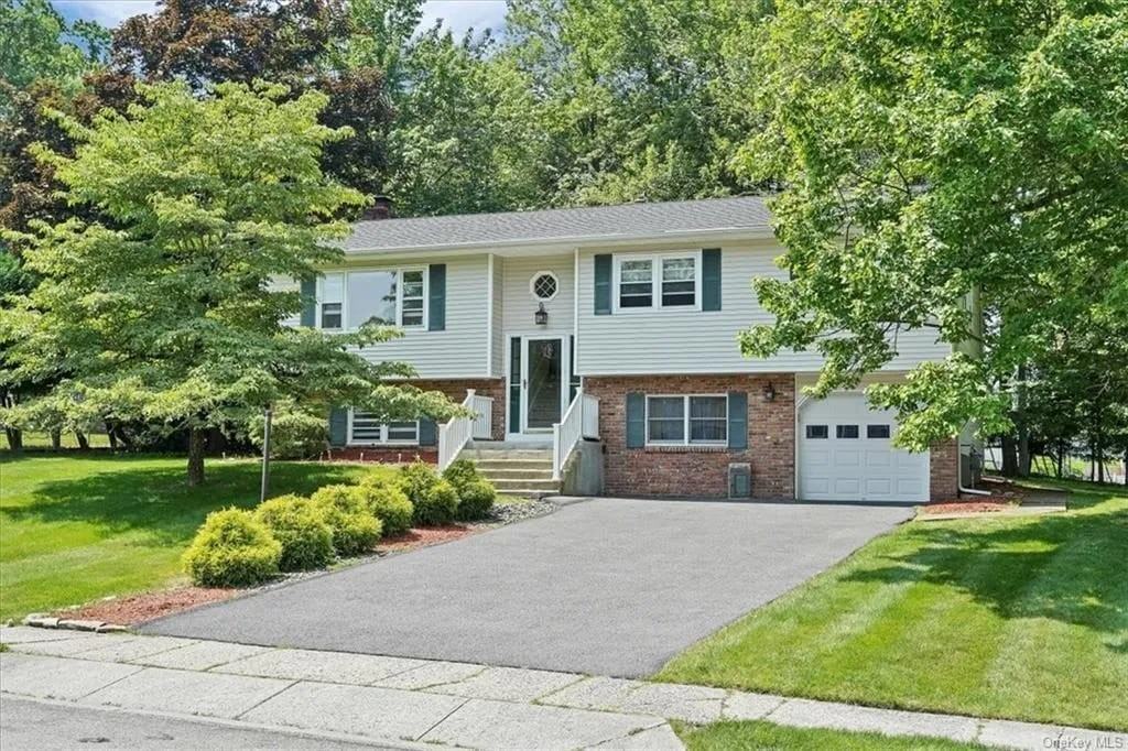 21 Winchester Dr #NA - Photo 2 of 16