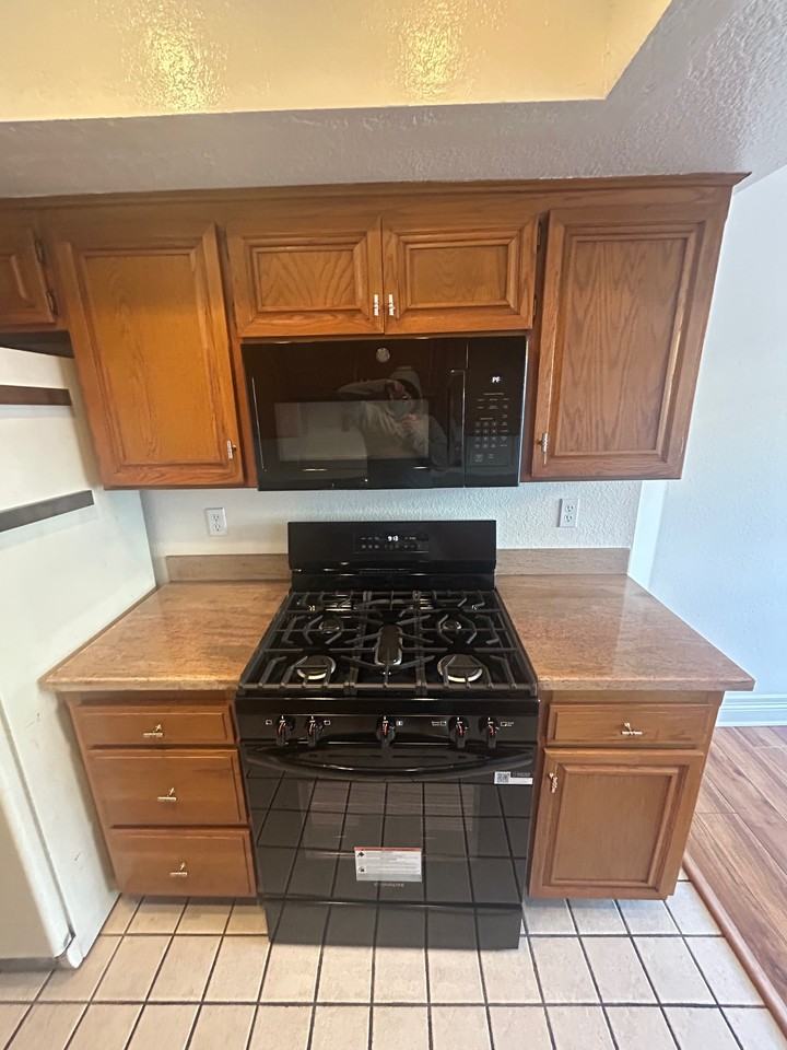 4432 Ensign Ave #4 - Photo 6 of 20