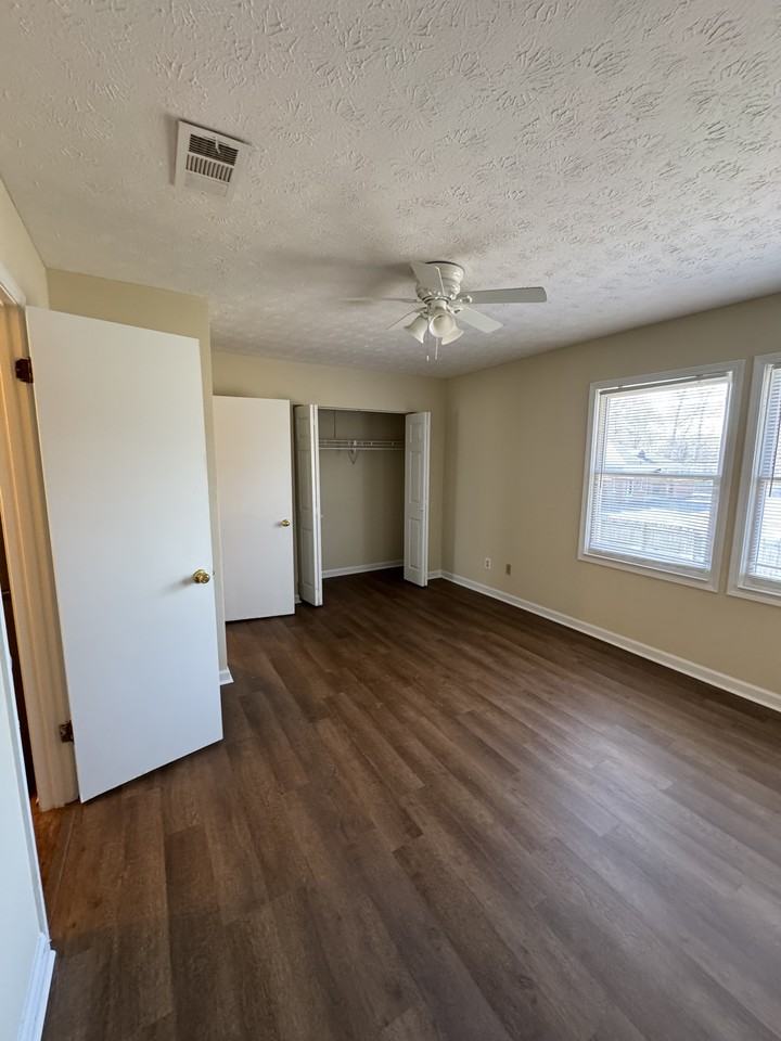 257 N Court St #257 - Photo 6 of 20