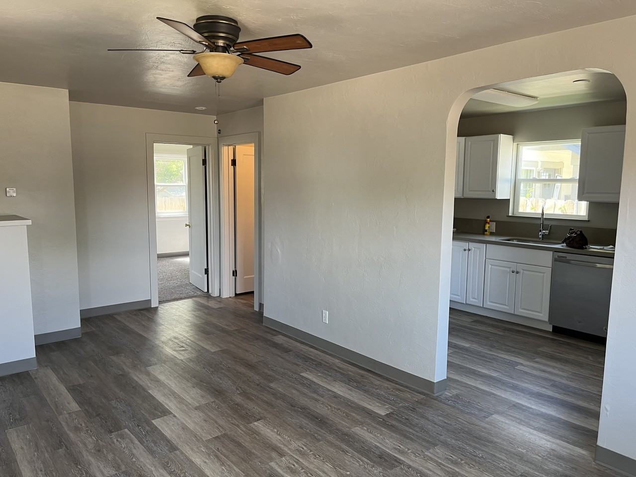 1028 Watt St #NA - Photo 5 of 8