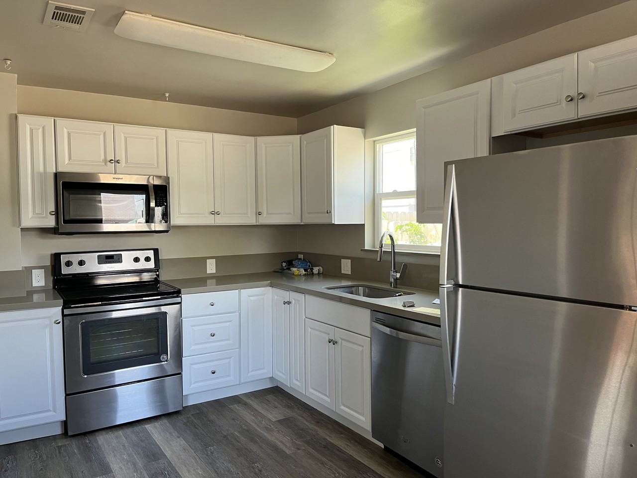 1028 Watt St #NA - Photo 6 of 8